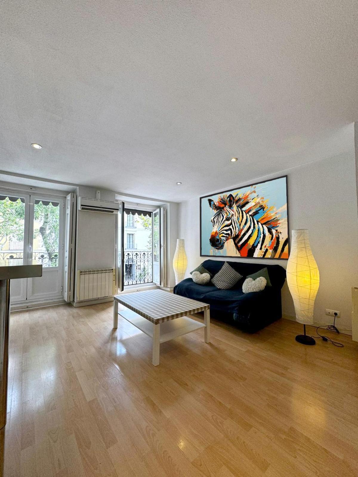 Prado Atocha Apartaments Madrid Exterior photo